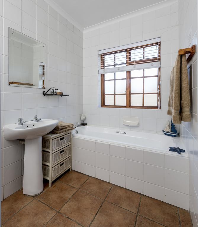 Algoa Guest House Summerstrand Порт Елизабет Екстериор снимка