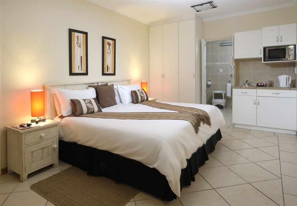Algoa Guest House Summerstrand Порт Елизабет Екстериор снимка