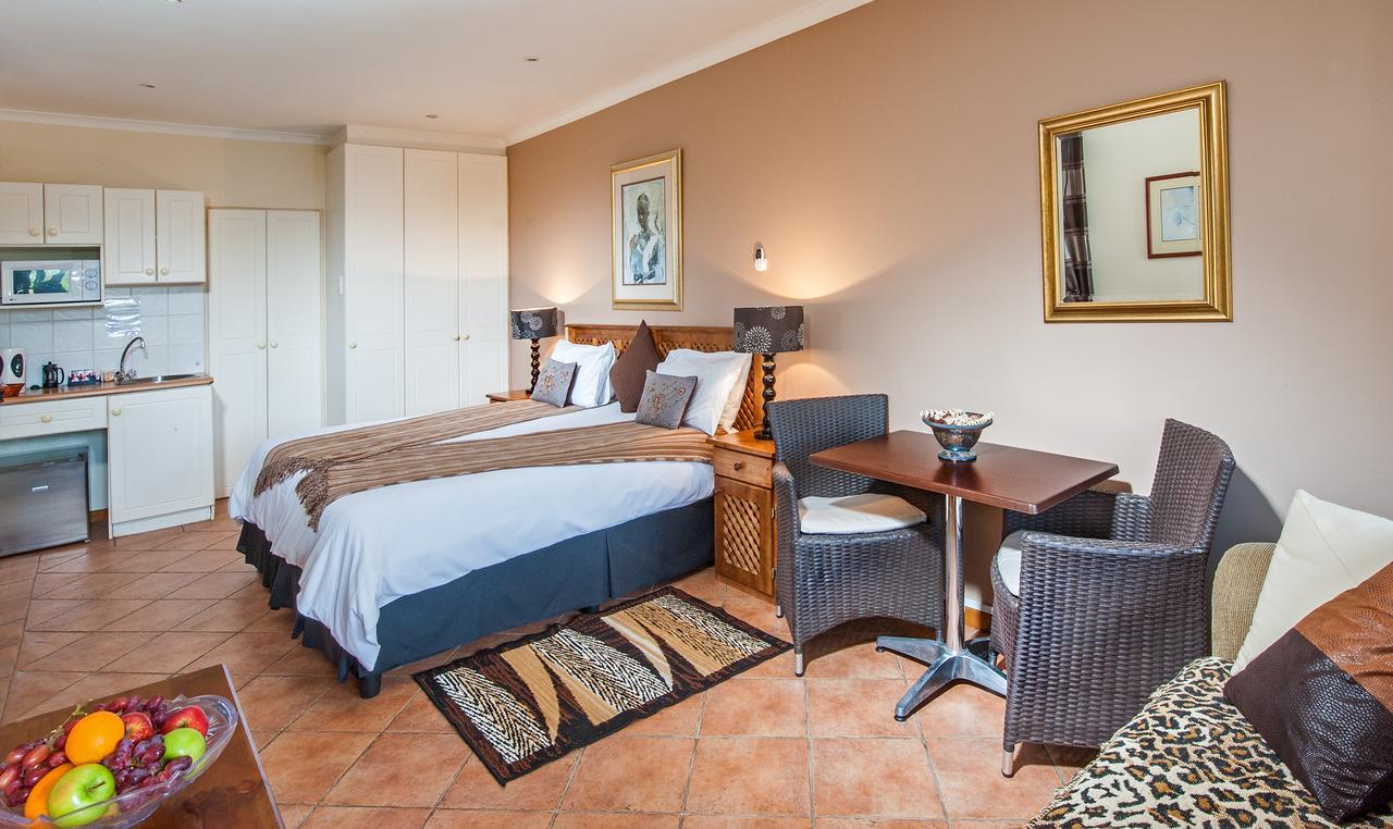 Algoa Guest House Summerstrand Порт Елизабет Екстериор снимка