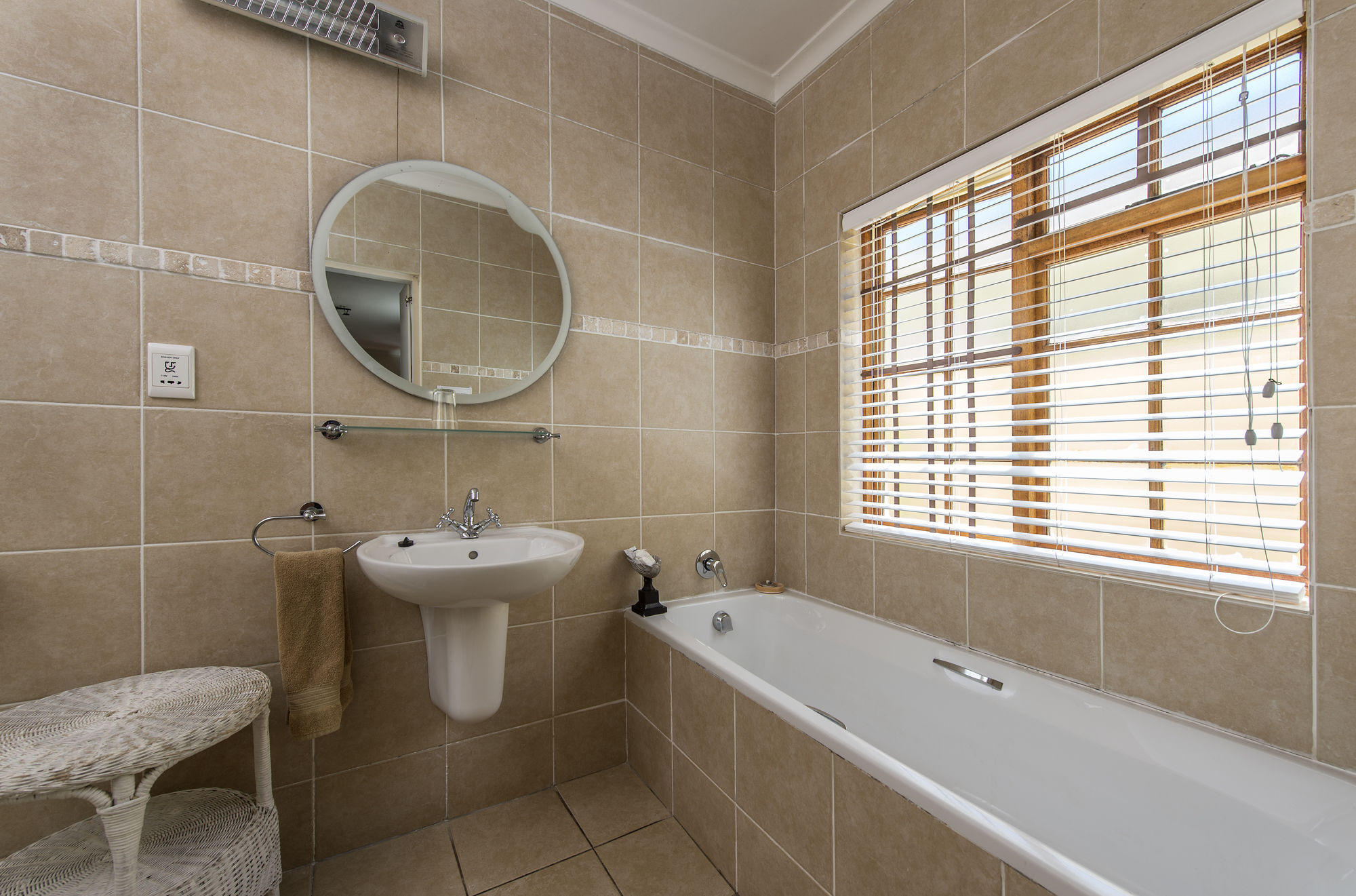 Algoa Guest House Summerstrand Порт Елизабет Екстериор снимка